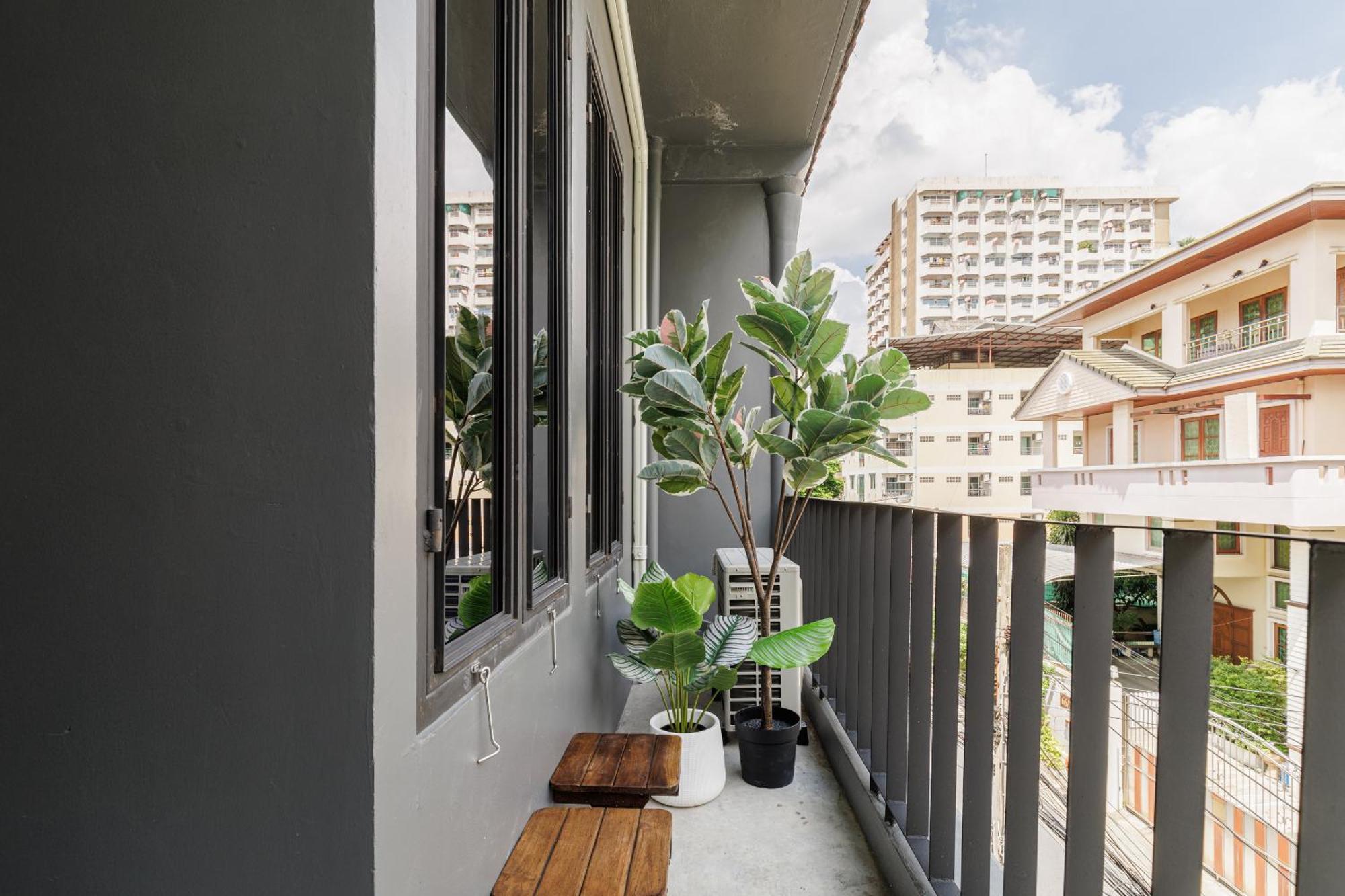 Hotel Wabisabi Bangkok 3 Min To Train Station Extérieur photo